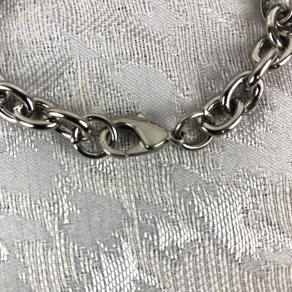 “In Case of Emergency Rush Me to The Mall” Spurious Phrase Chain Link Bracelet - Picture 3 of 11